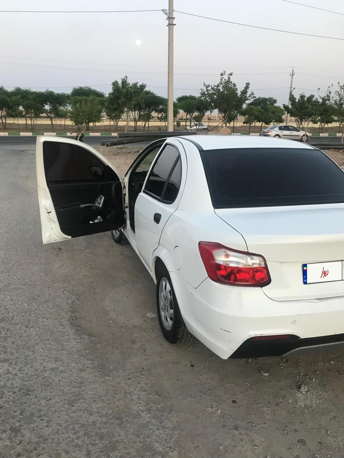 ساینا S دنده ای بنزینی - 1400