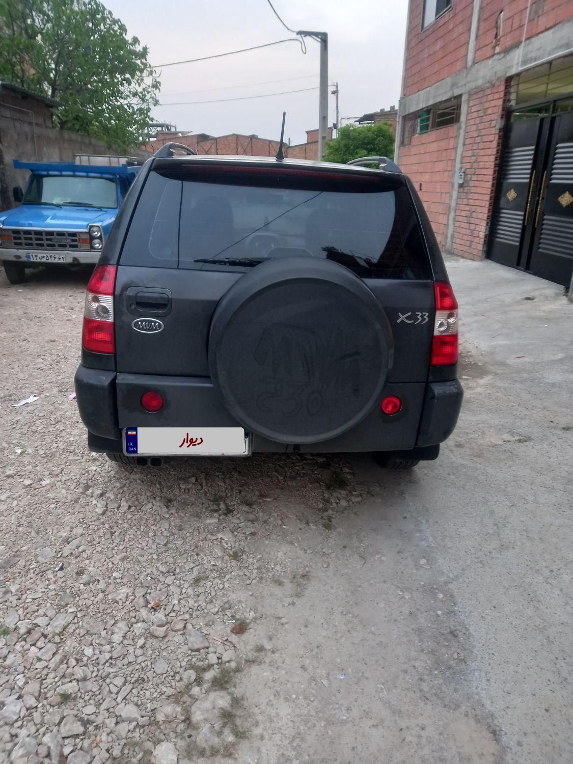ام وی ام X33 دنده‌ای ساده - 2012