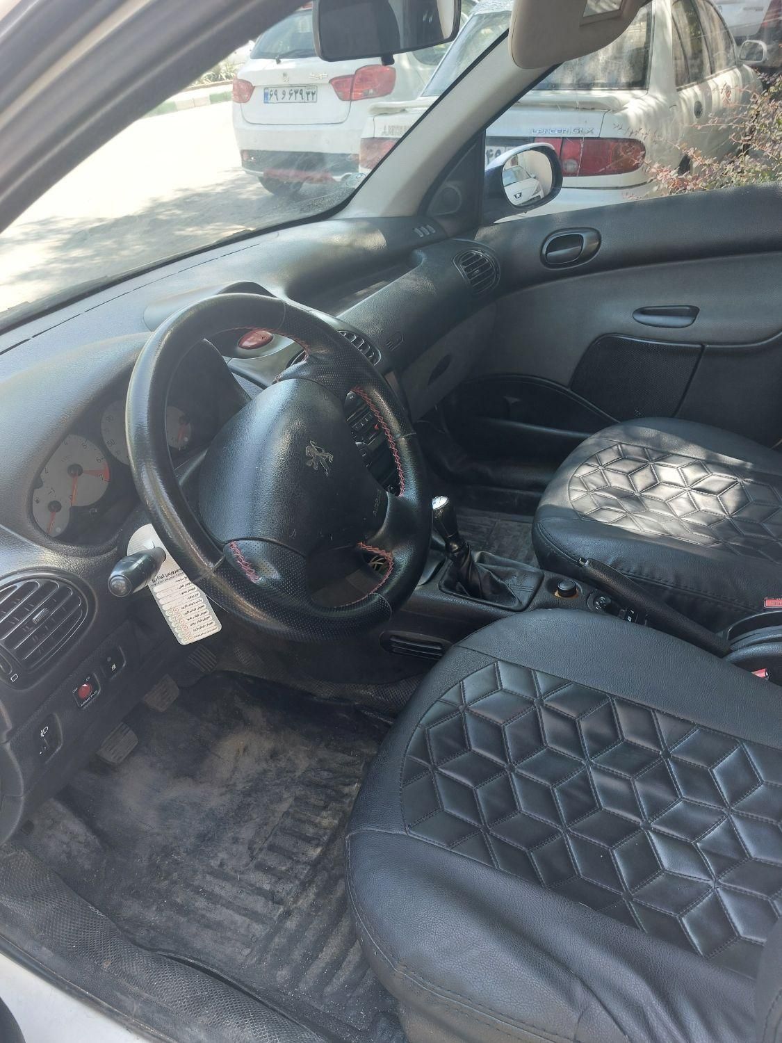 پژو 206 SD v8 - 1395
