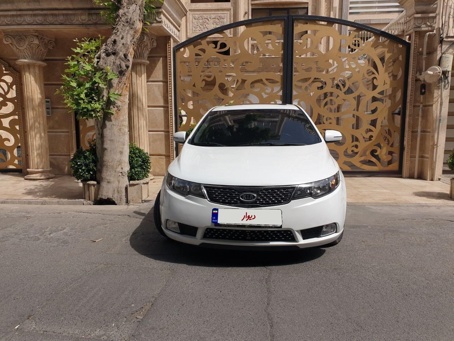 خودرو کیا، سراتو مونتاژ آگهی ann_17966923