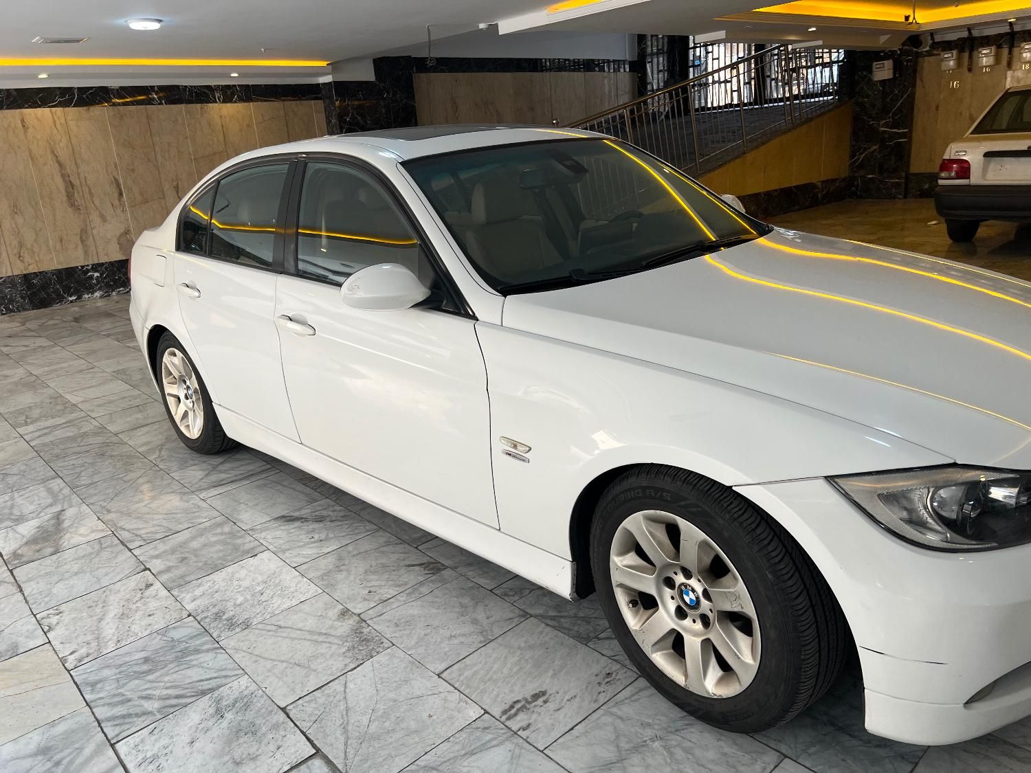 ب ام و سری 3 سدان 320i - 2007