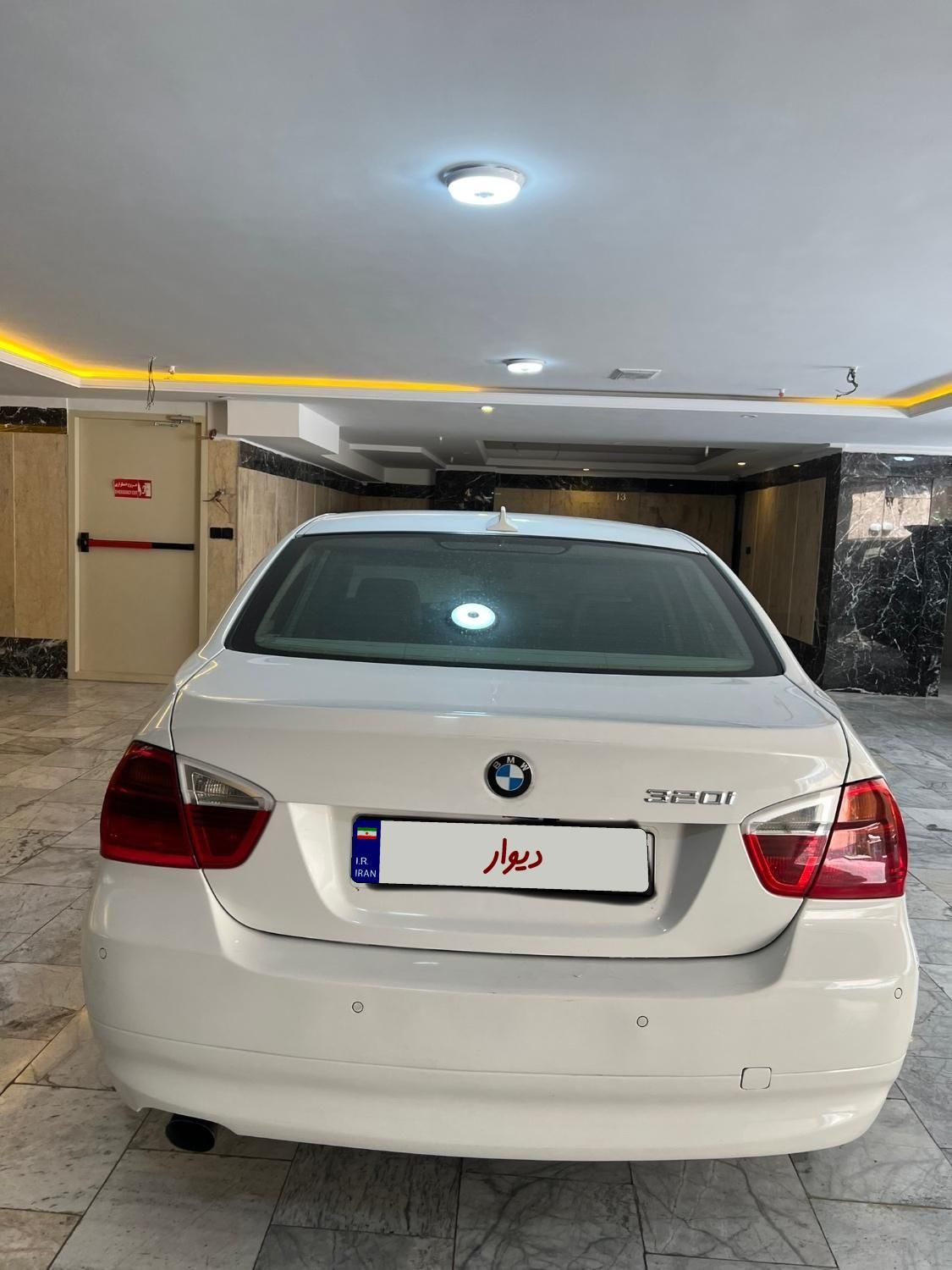 ب ام و سری 3 سدان 320i - 2007