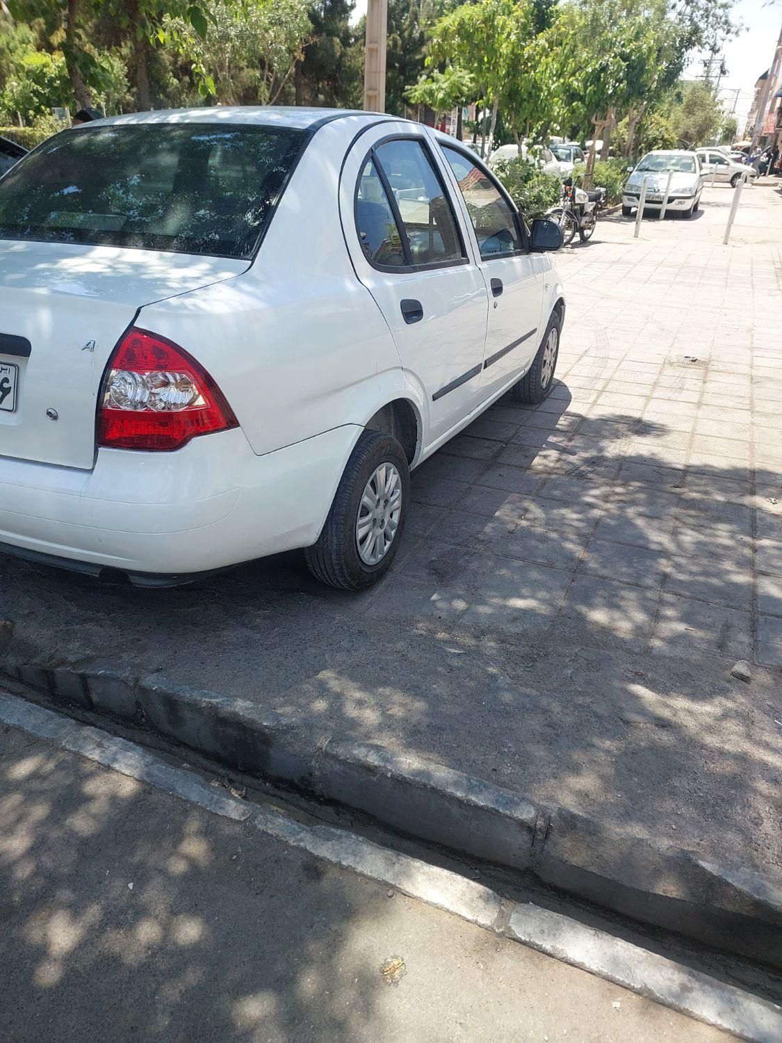 تیبا صندوق دار SX - 1399