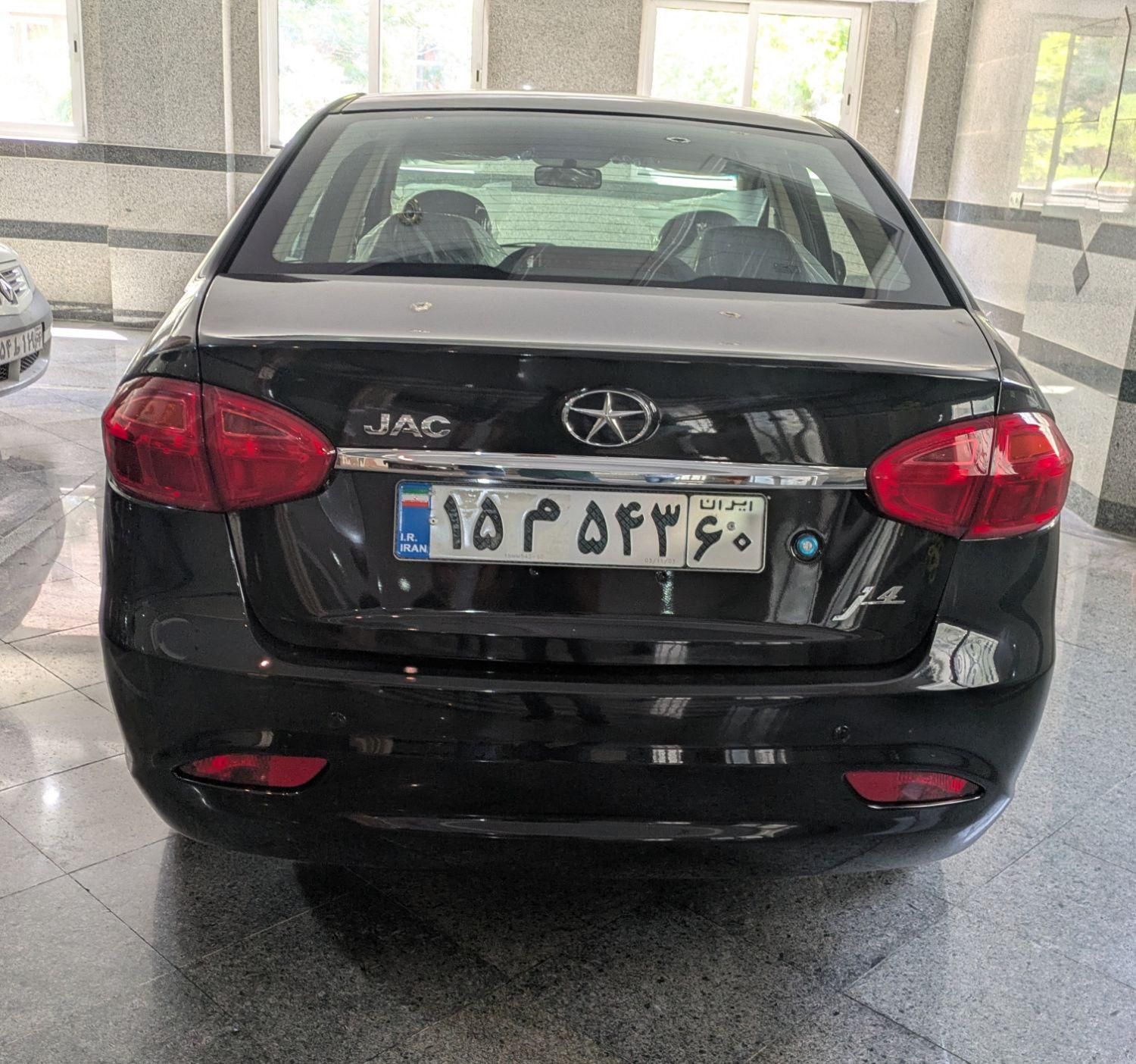 جک J4 اتوماتیک - 2025