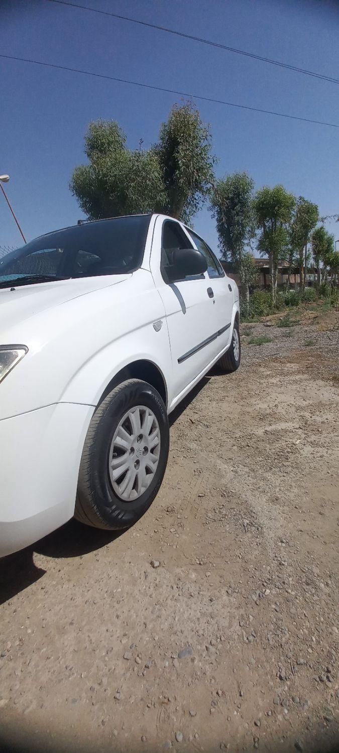 تیبا صندوق دار SX - 1400