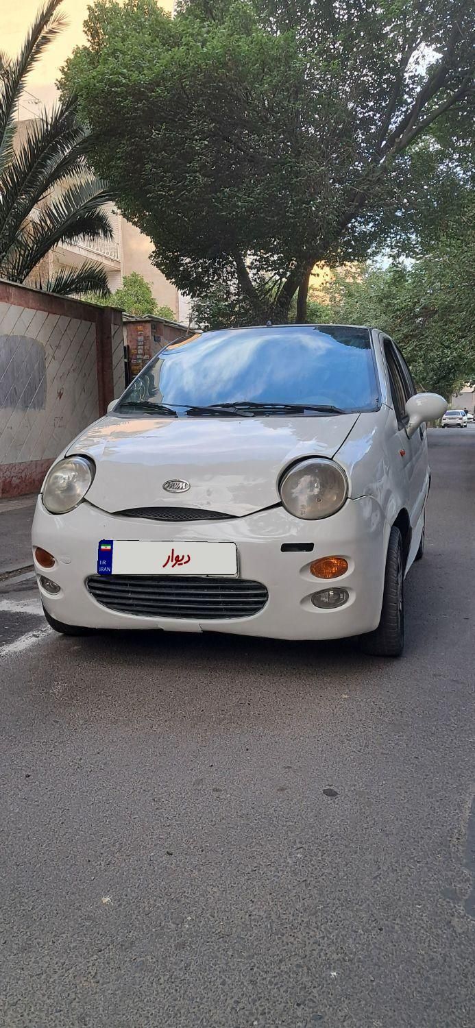 ام وی ام 110 چهار سیلندر دنده ای - 2011