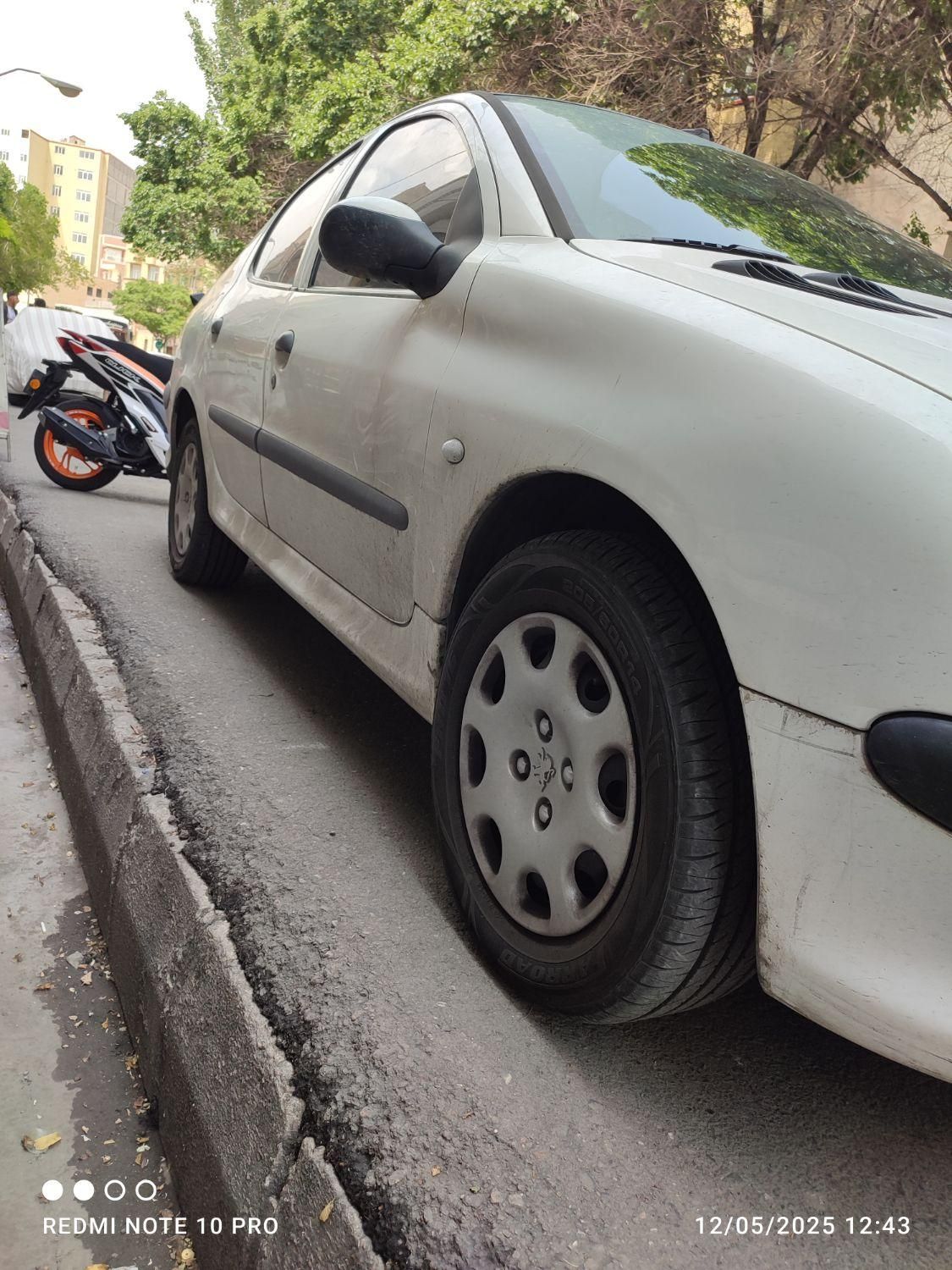 پژو 206 SD v8 - 1392