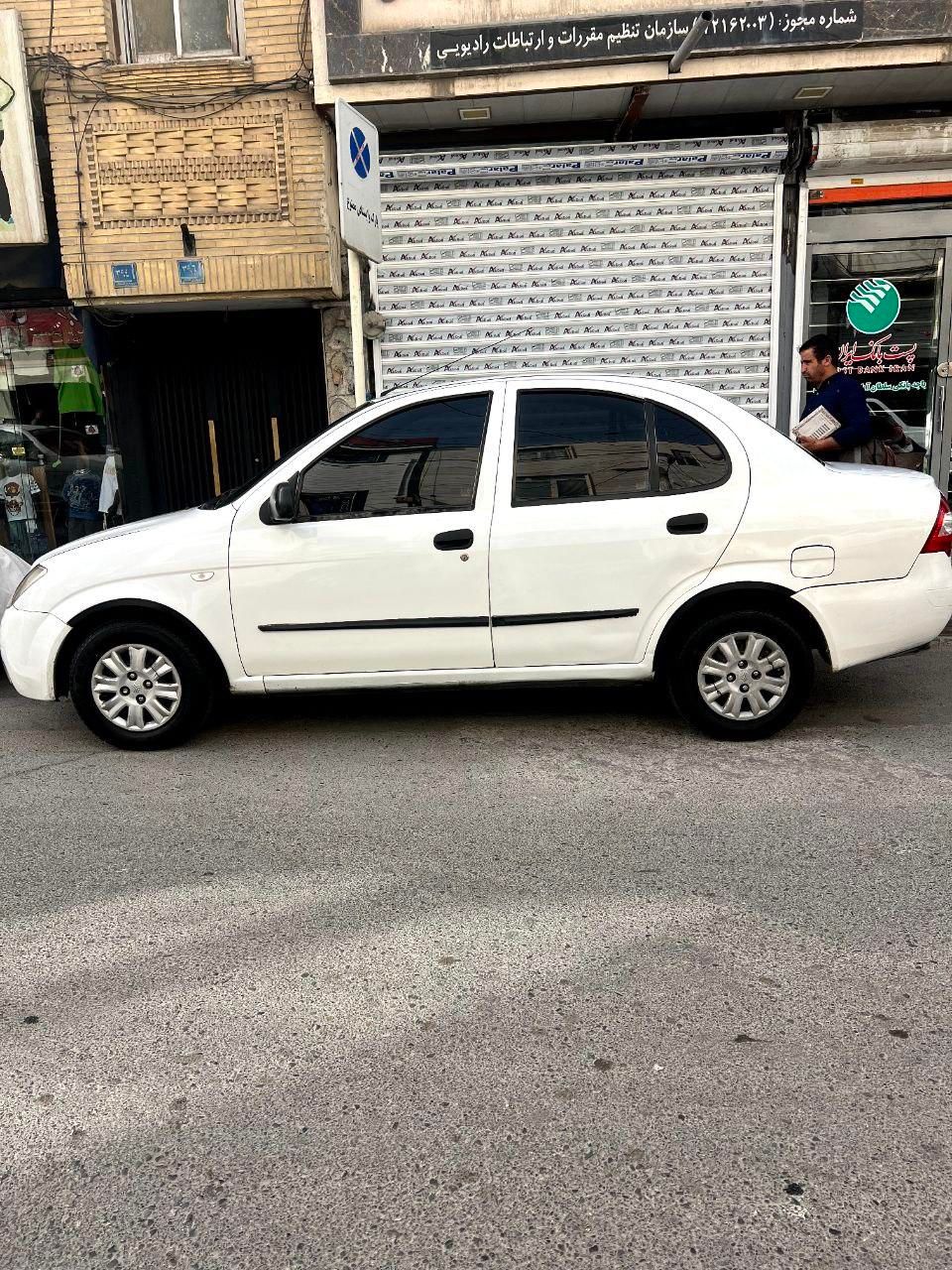 تیبا صندوق دار SX - 1399