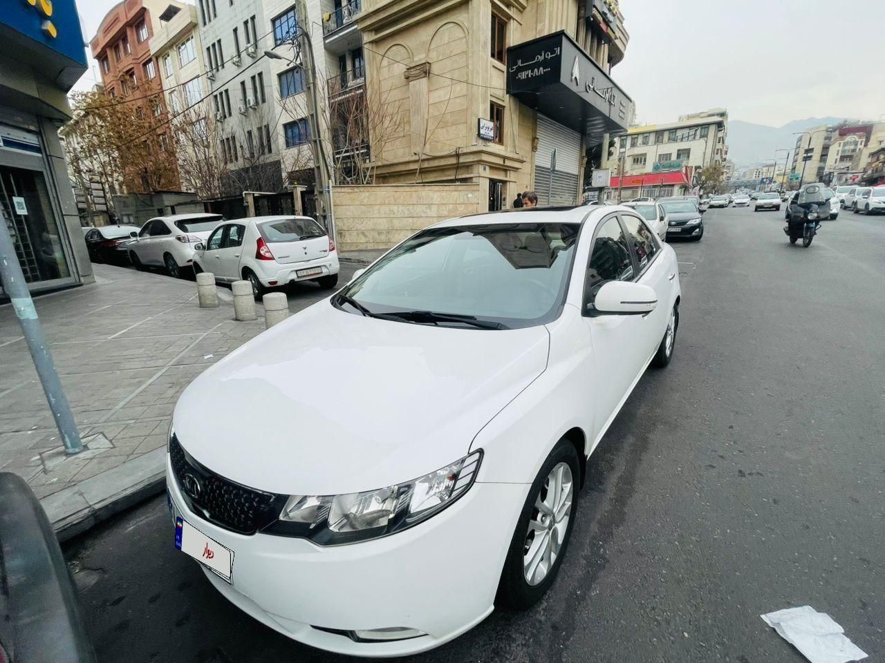 خودرو کیا، سراتو مونتاژ آگهی ann_17976555
