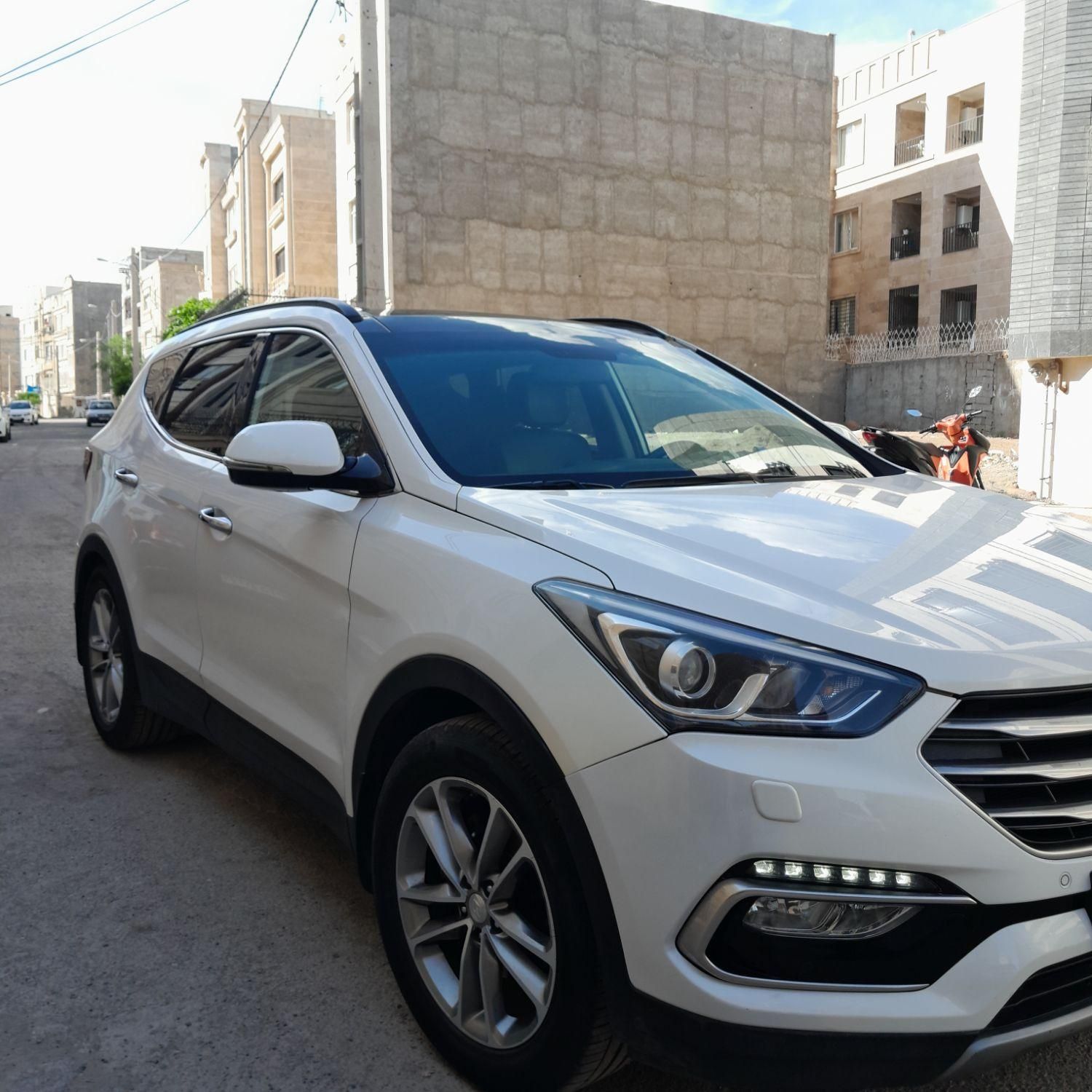 هیوندای سانتافه 4 سیلندر دو دیفرانسیل - 2016