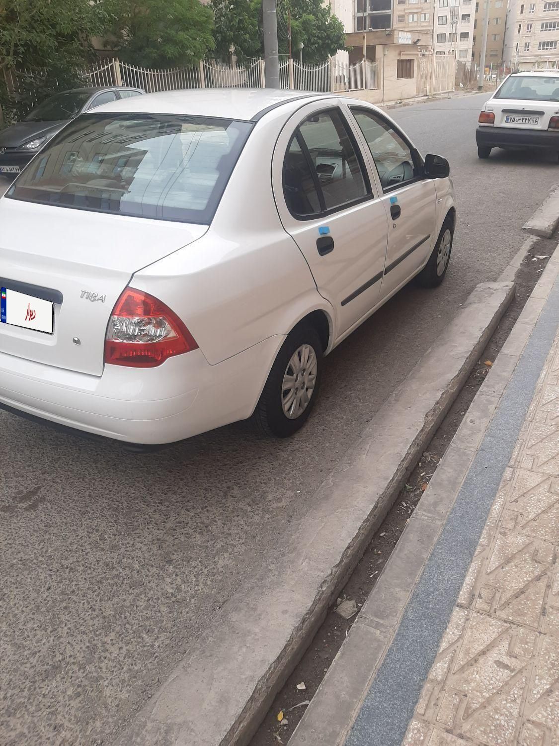 تیبا صندوق دار SX - 1400