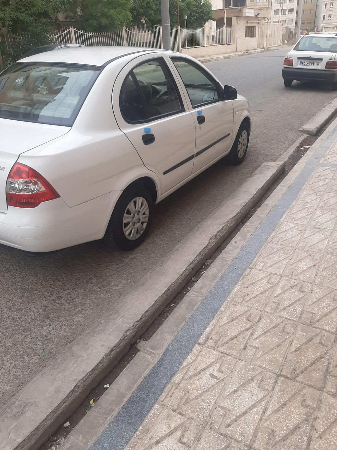 تیبا صندوق دار SX - 1400
