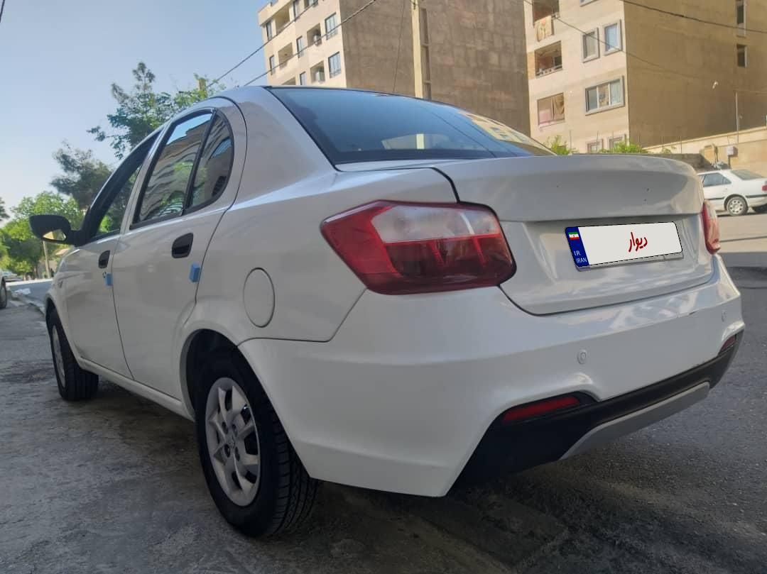 ساینا S دنده ای بنزینی - 1401