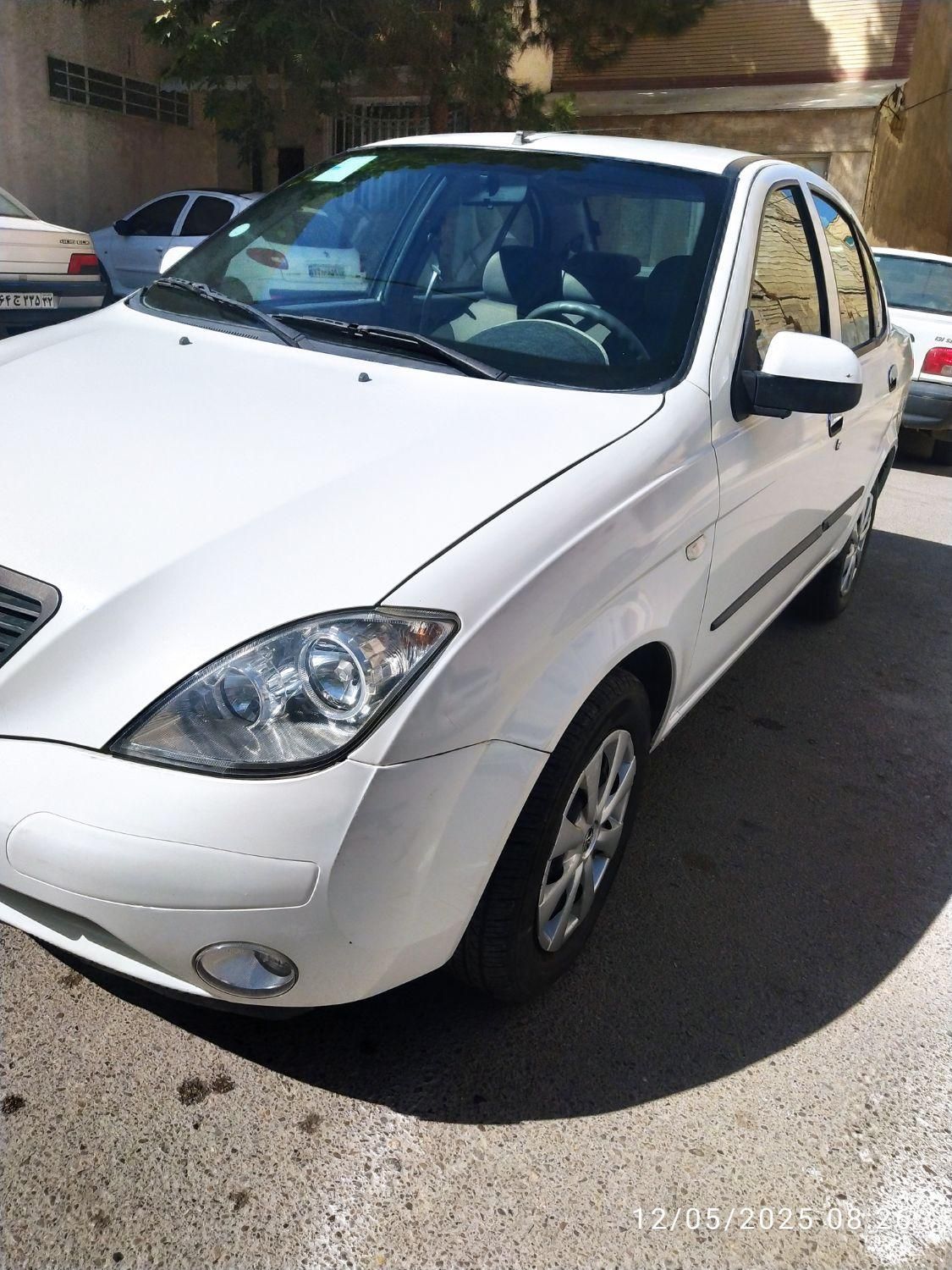 تیبا صندوق دار SX - 1400