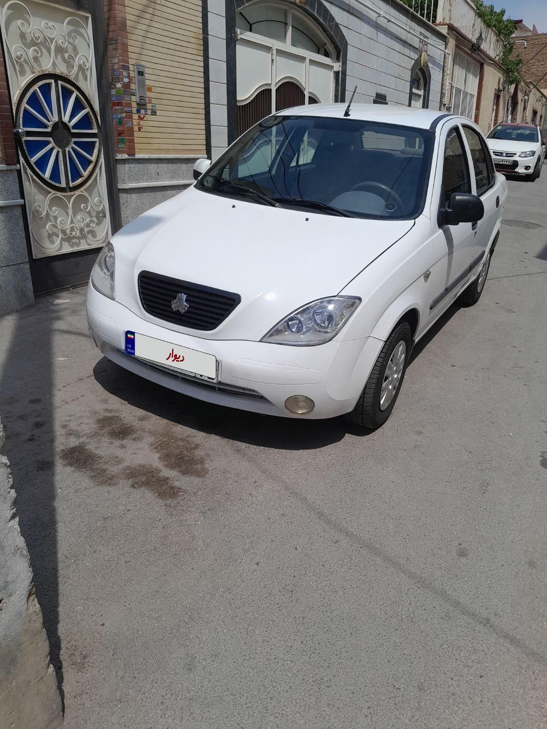 تیبا صندوق دار SX - 1393