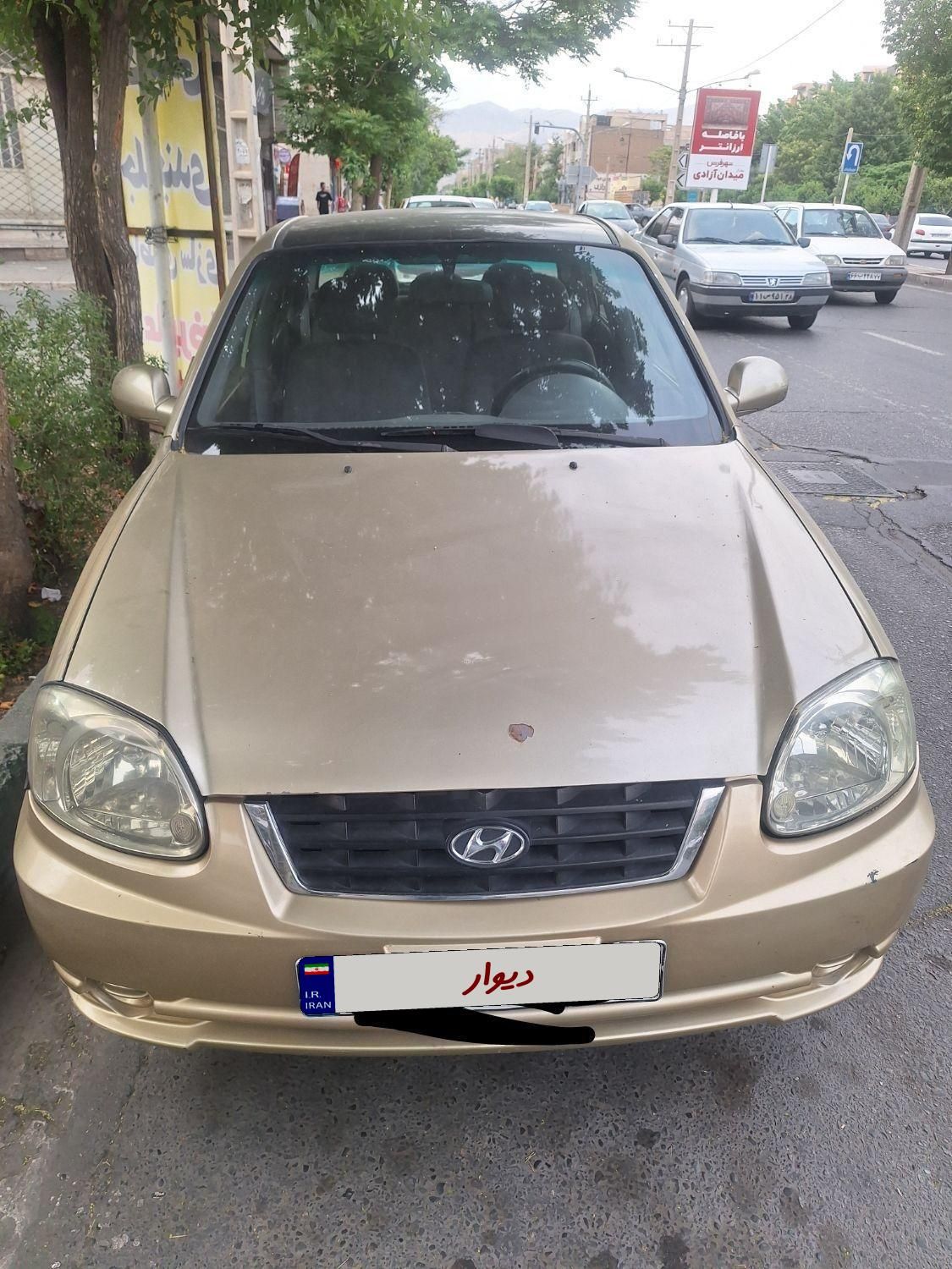 هیوندای ورنا دنده‌ ای - 2005