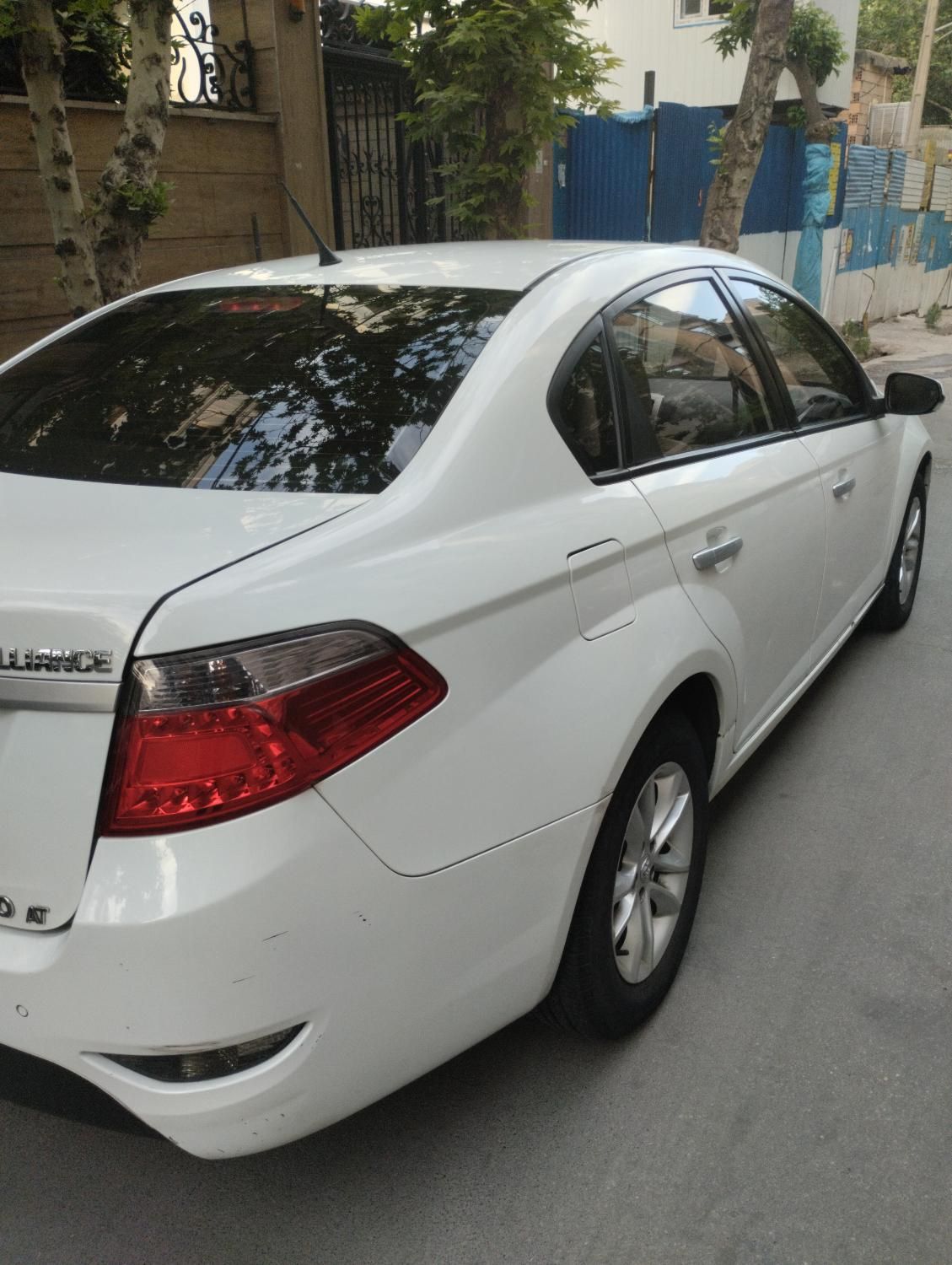 برلیانس H330 اتوماتیک 1500 - 2017