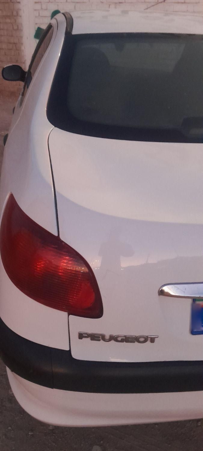 پژو 206 SD v8 - 1390