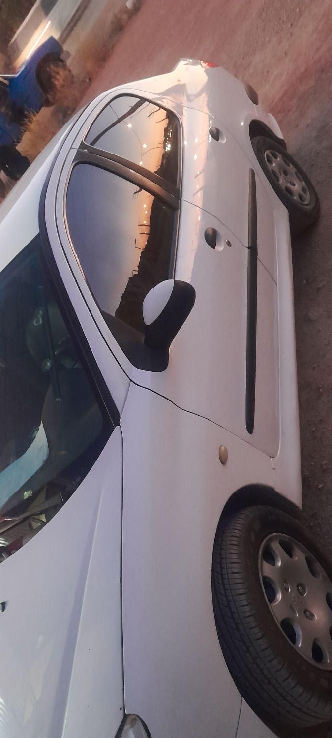 پژو 206 SD v8 - 1390