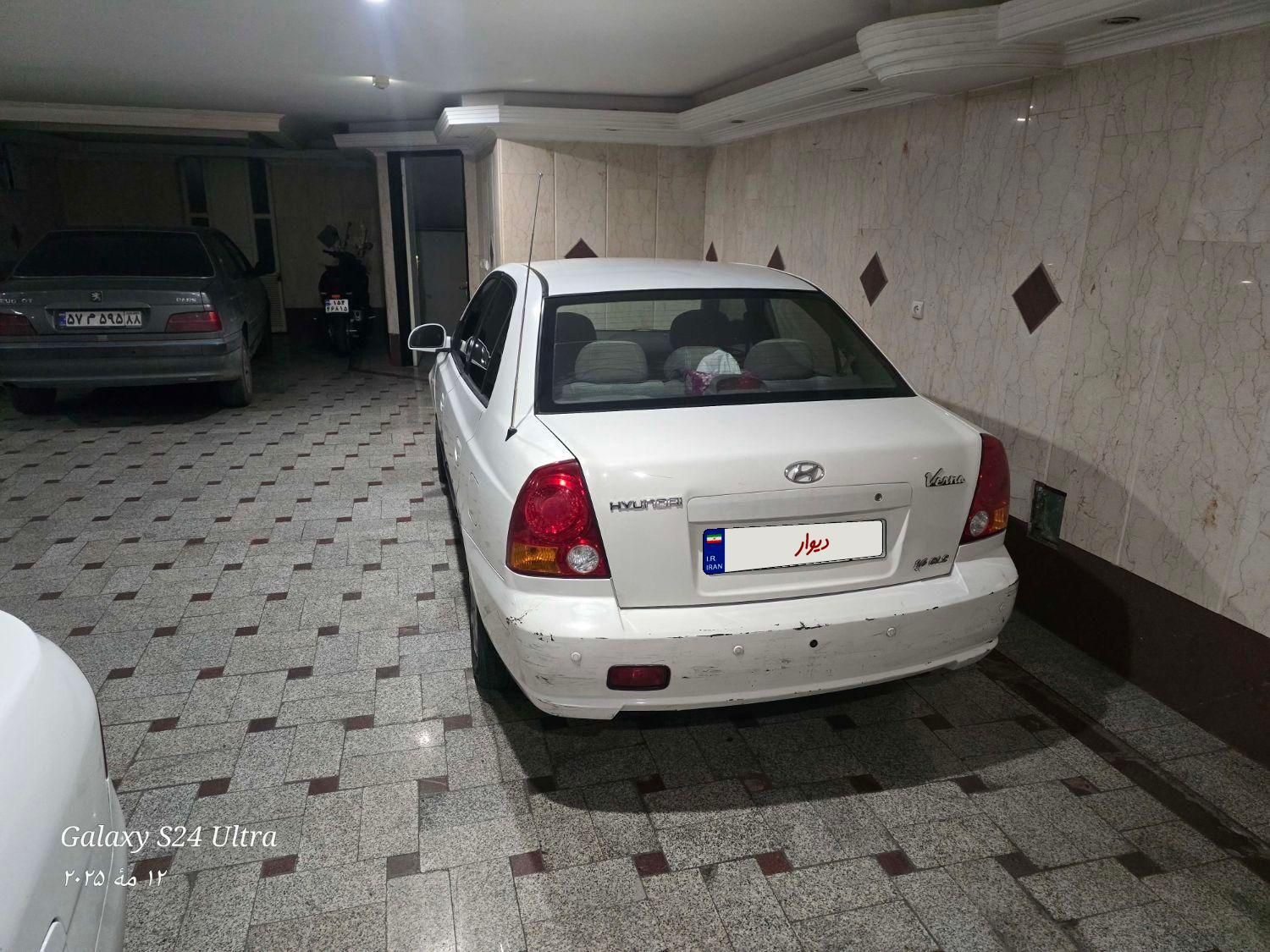 هیوندای ورنا دنده‌ ای - 2010