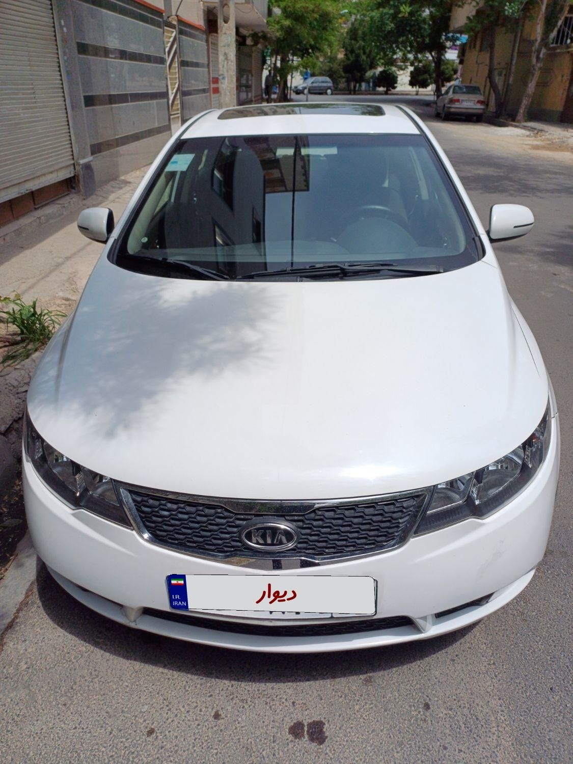 خودرو کیا، سراتو مونتاژ آگهی ann_17982171