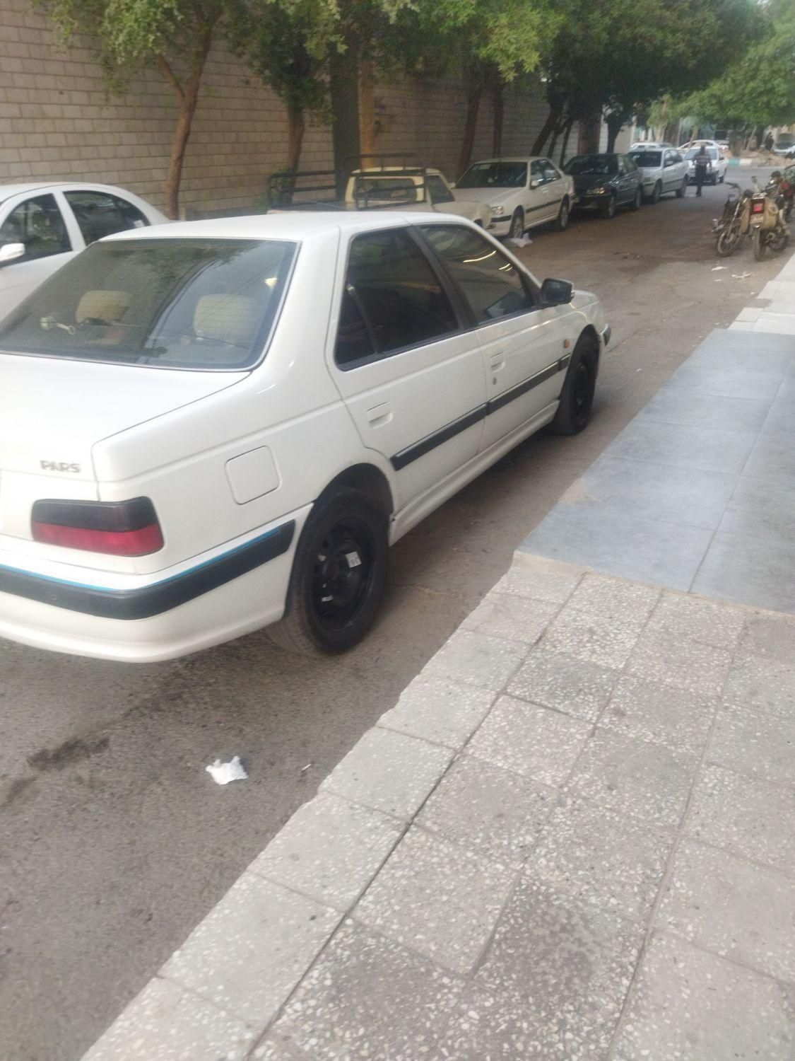 پژو پارس سال - 1392