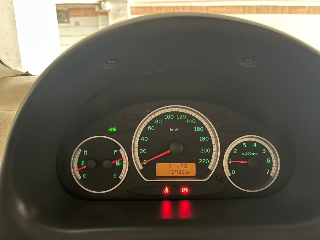 ام وی ام 110 چهار سیلندر دنده ای - 2011