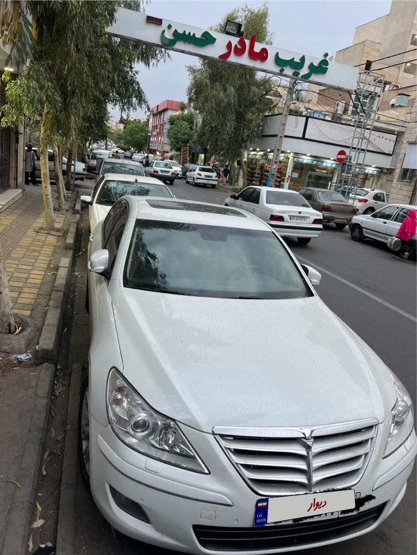 هیوندای جنسیس فول - 2010