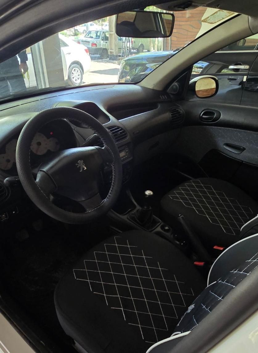 پژو 206 SD v8 - 1390