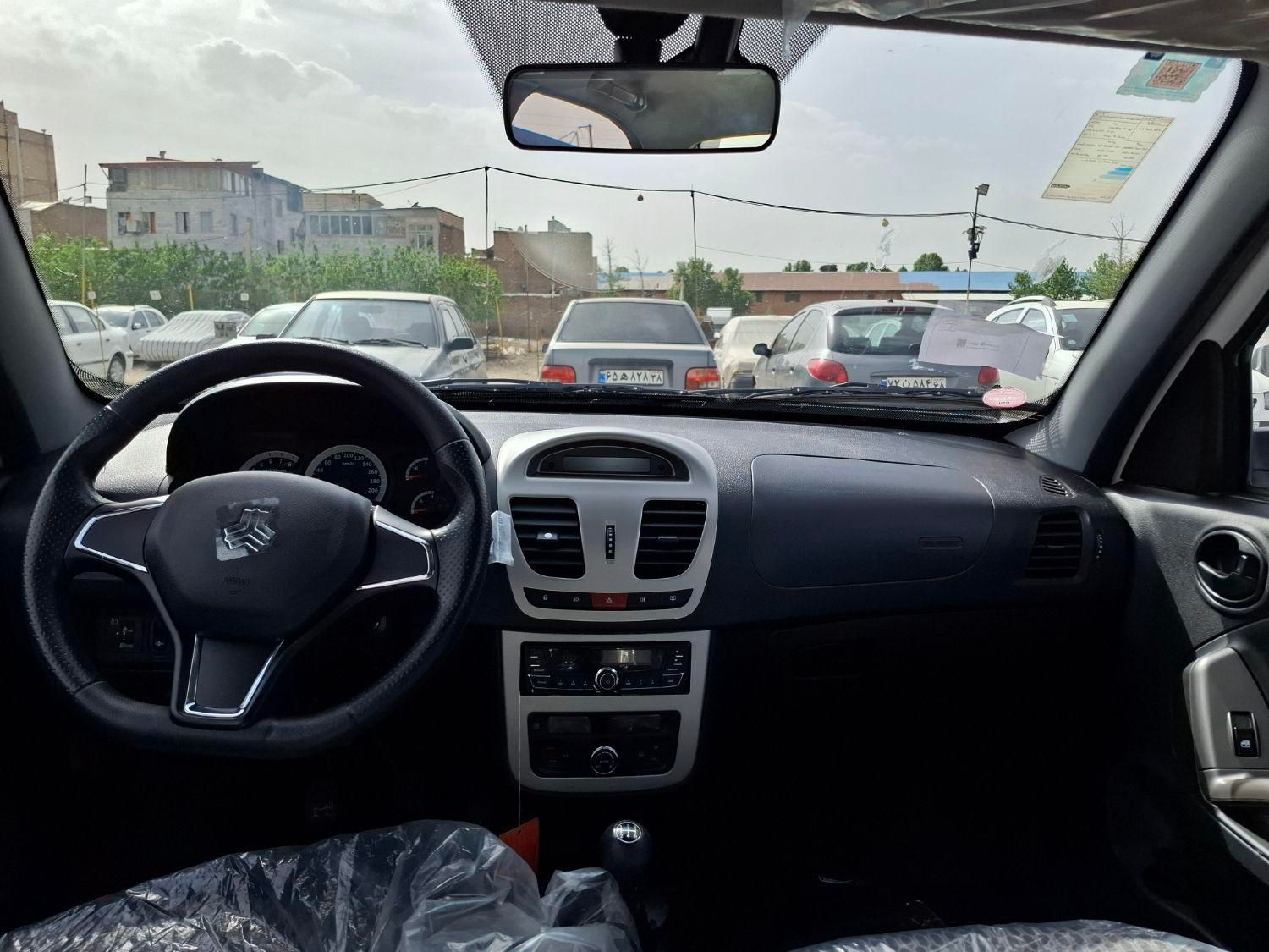 ساینا S دنده ای بنزینی - 1403