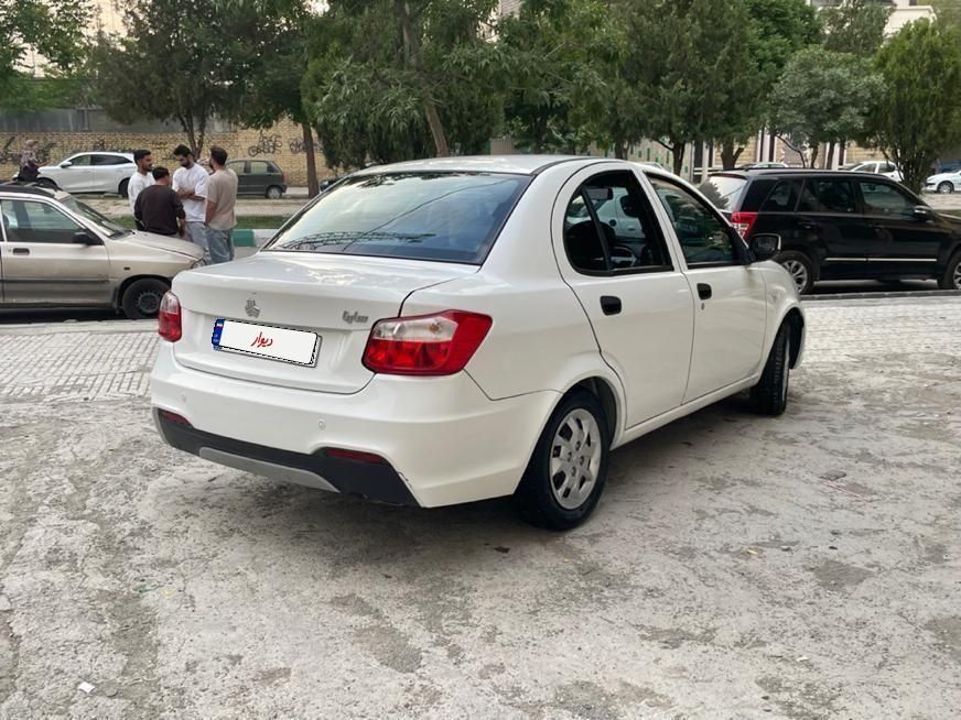 ساینا S دنده ای بنزینی - 1401