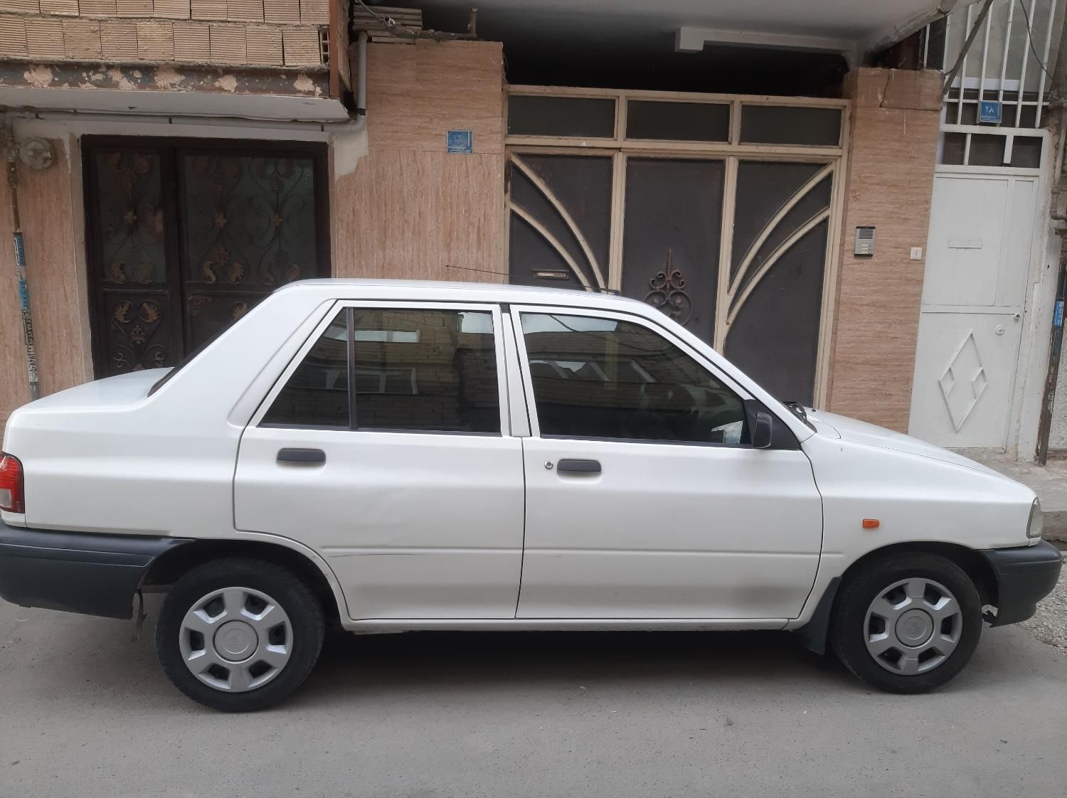خودرو پراید، 131 آگهی ann_17984477