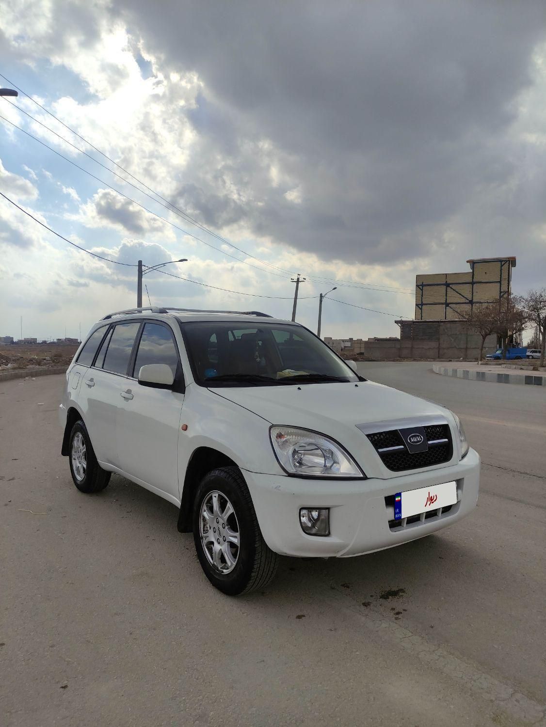 خودرو ام وی ام، X33 آگهی ann_17986406