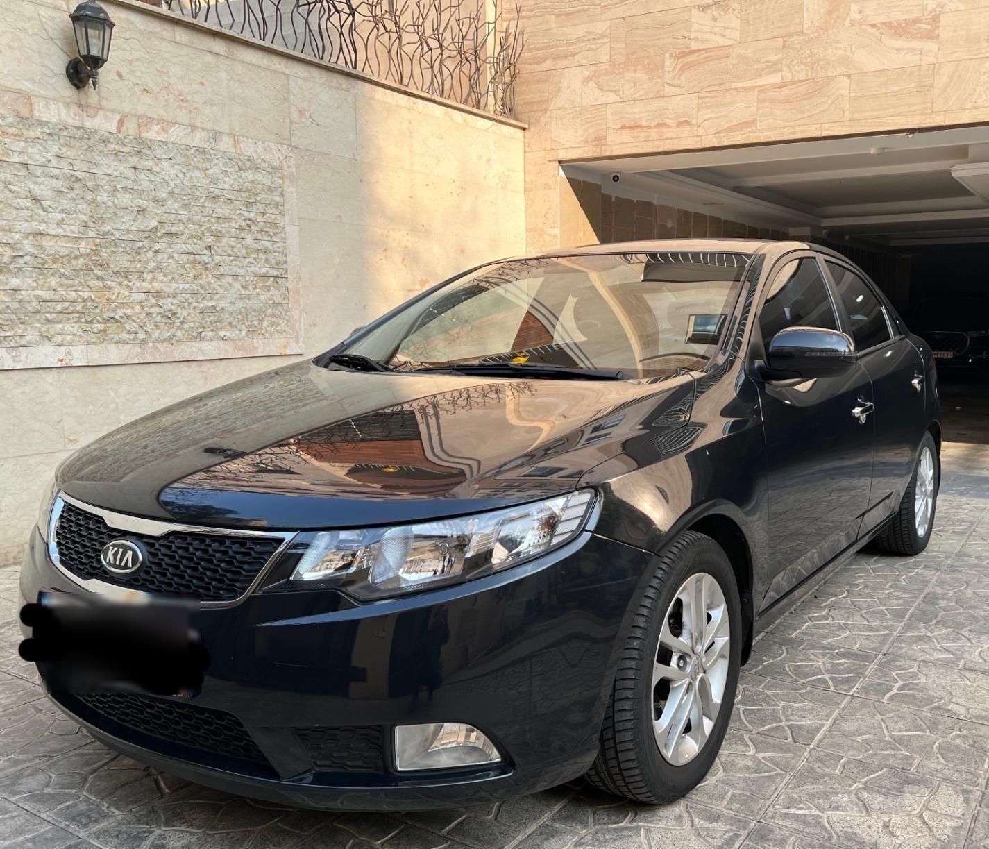 خودرو کیا، سراتو مونتاژ آگهی ann_17986420