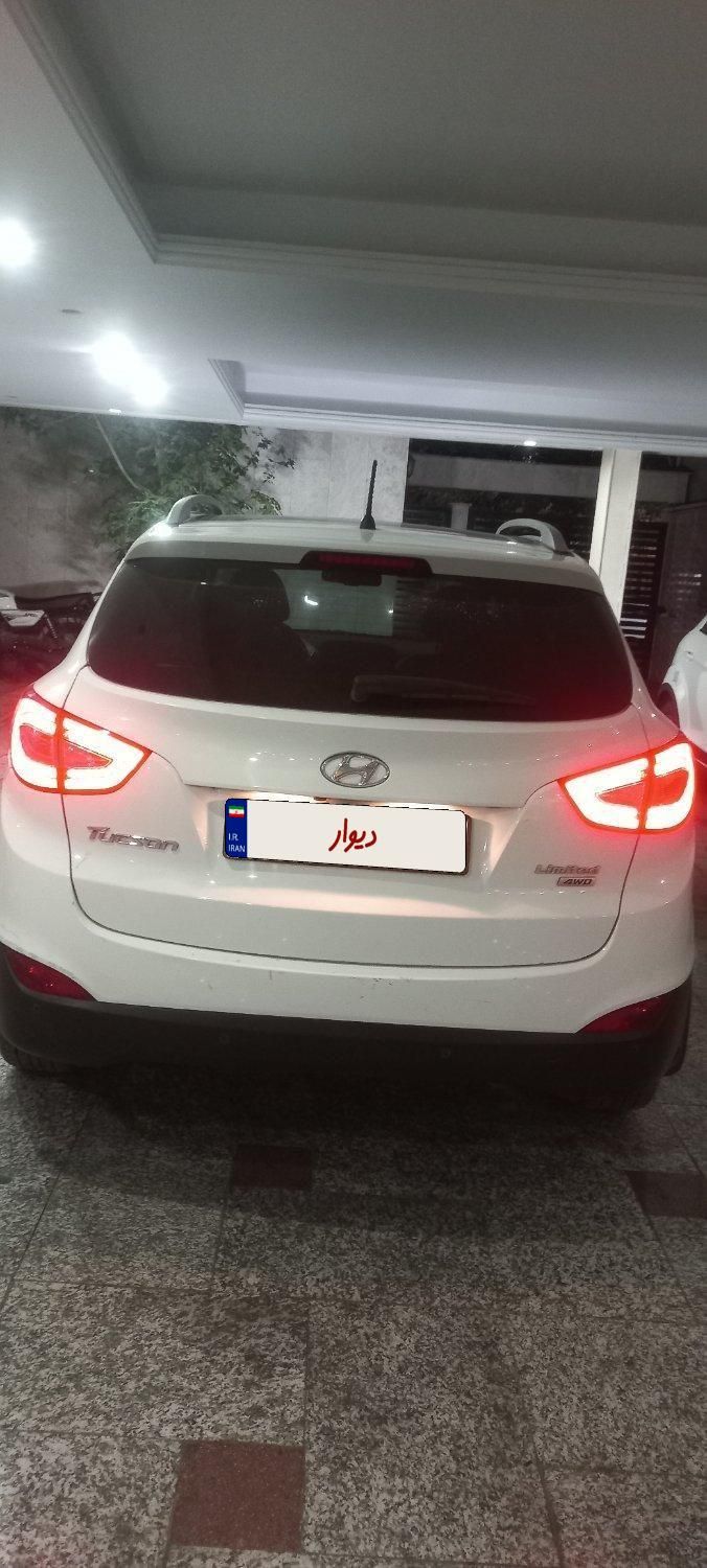 هیوندای توسان 2.4 لیتر - 2015