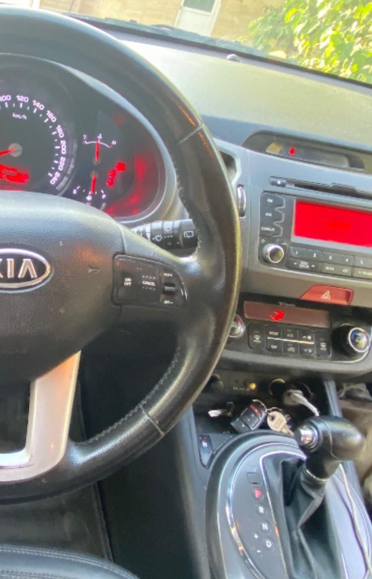 کیا اسپورتیج 4 سیلندر 2400cc - 2011
