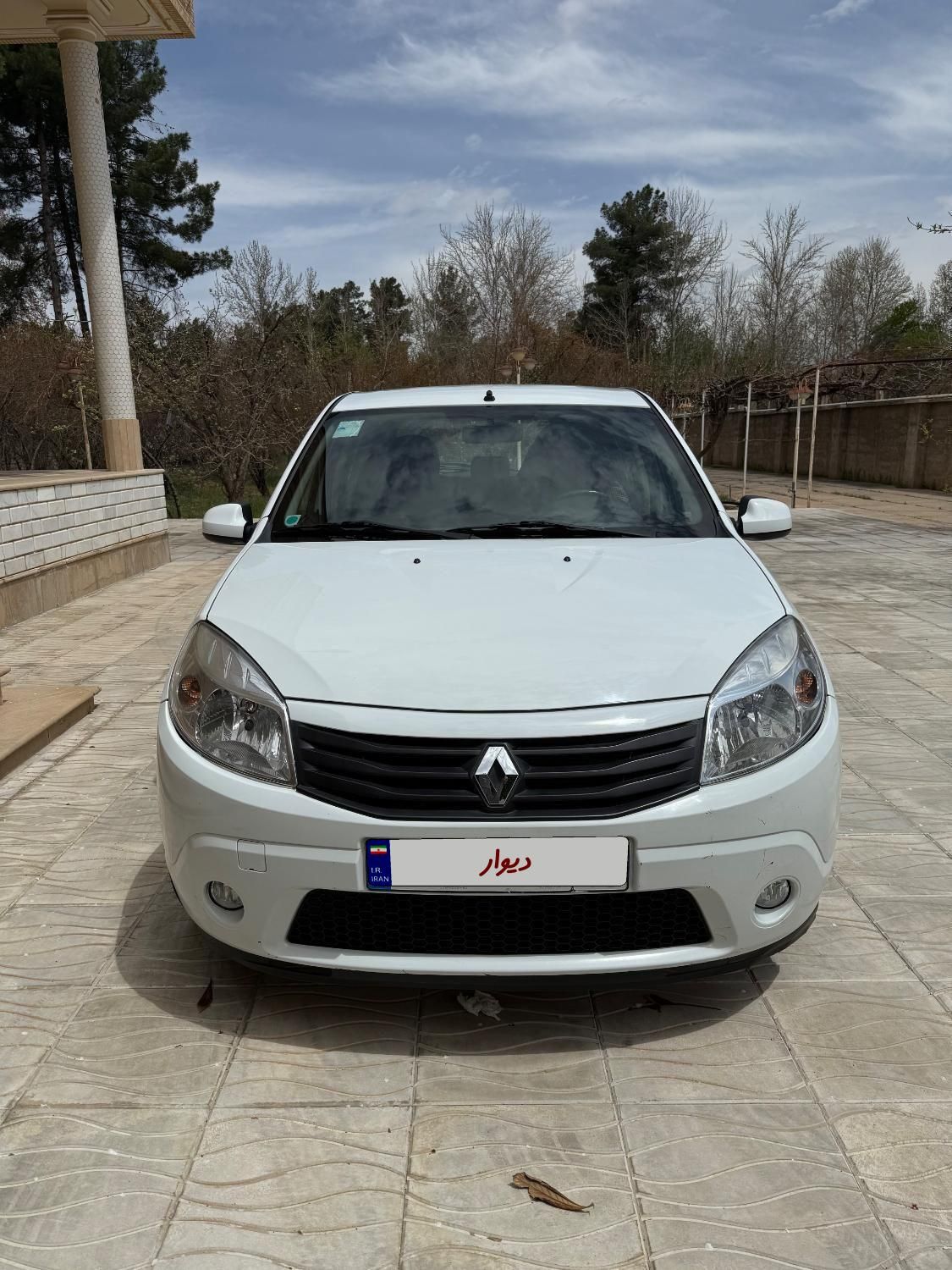 خودرو رنو، ساندرو آگهی ann_17987967