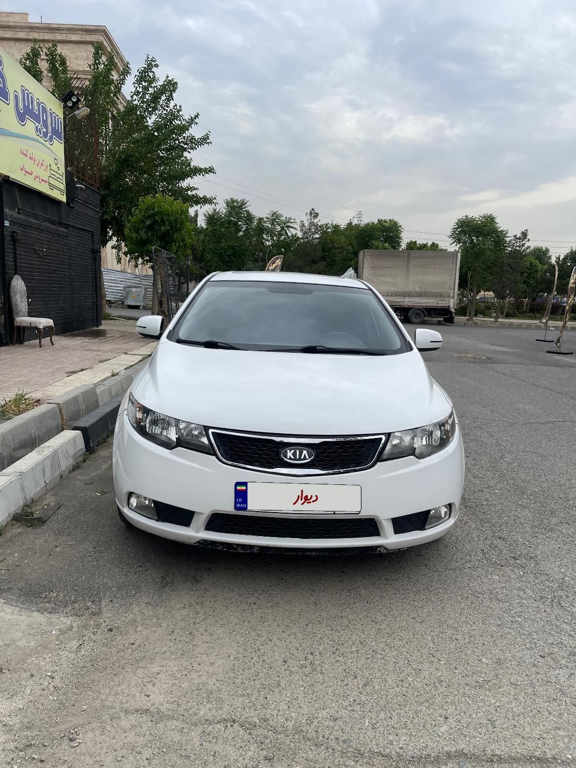 خودرو کیا، سراتو مونتاژ آگهی ann_17988355
