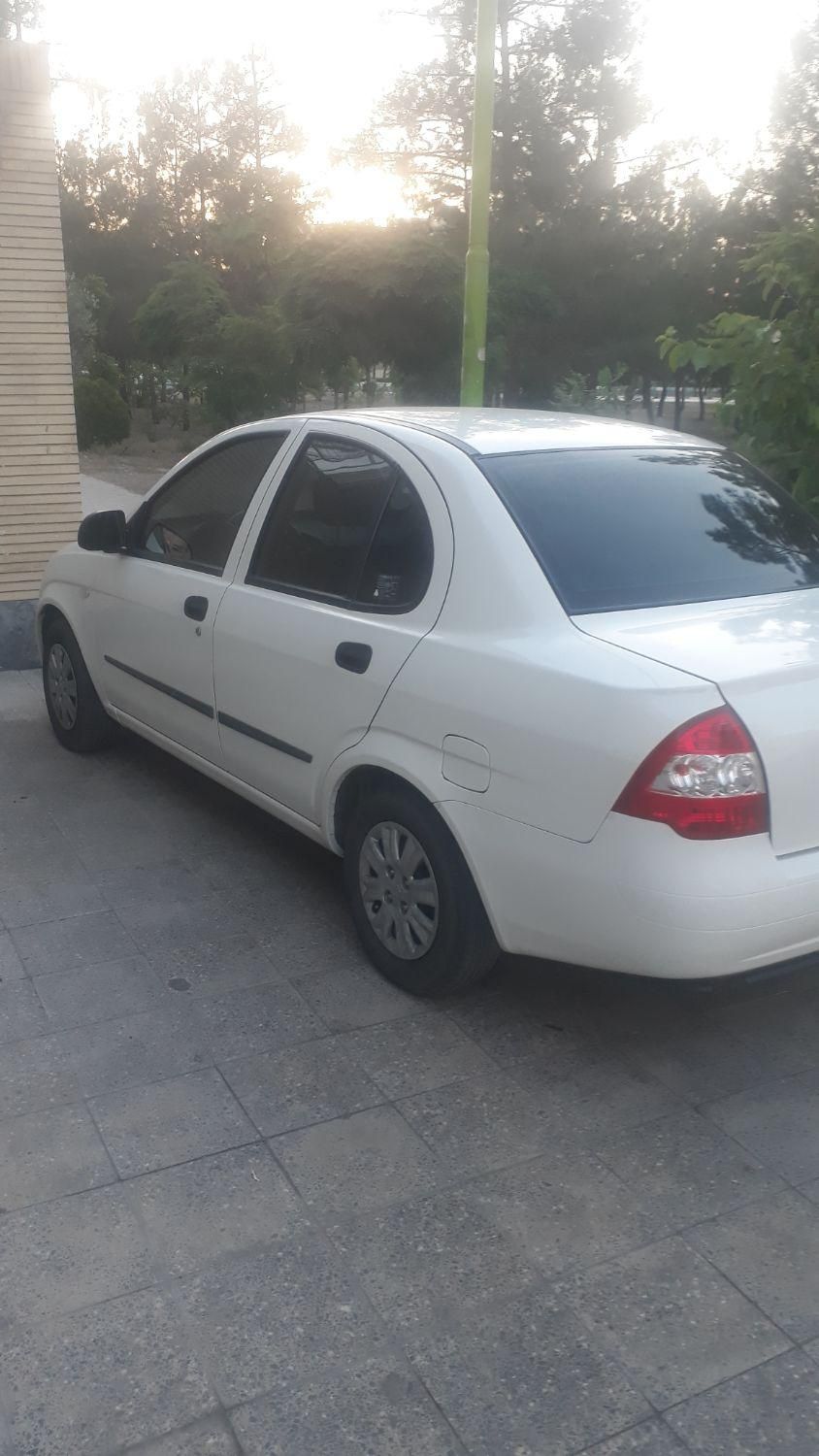تیبا صندوق دار SX - 1400