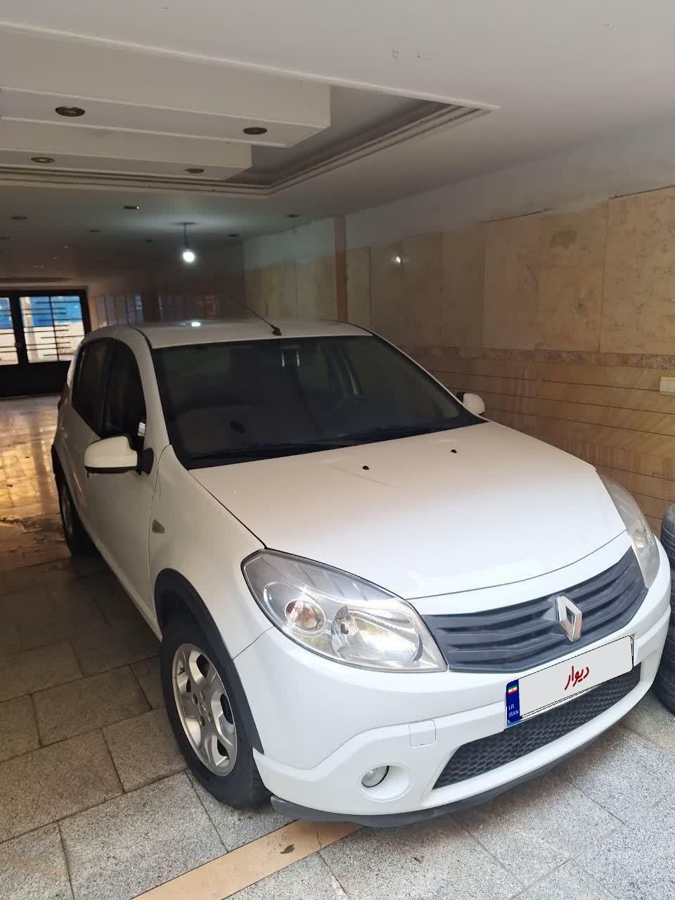 خودرو رنو، ساندرو آگهی ann_17989162