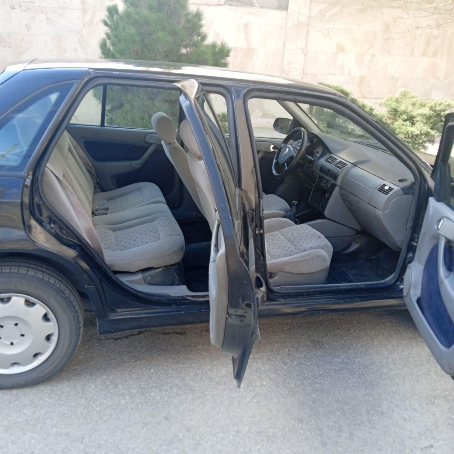 فولکس گل دنده‌ای - 2005