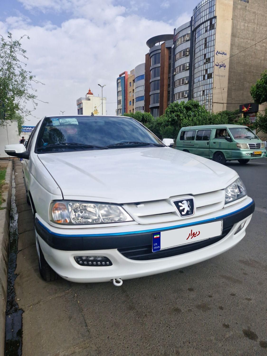 پژو پارس XU7P - 1402