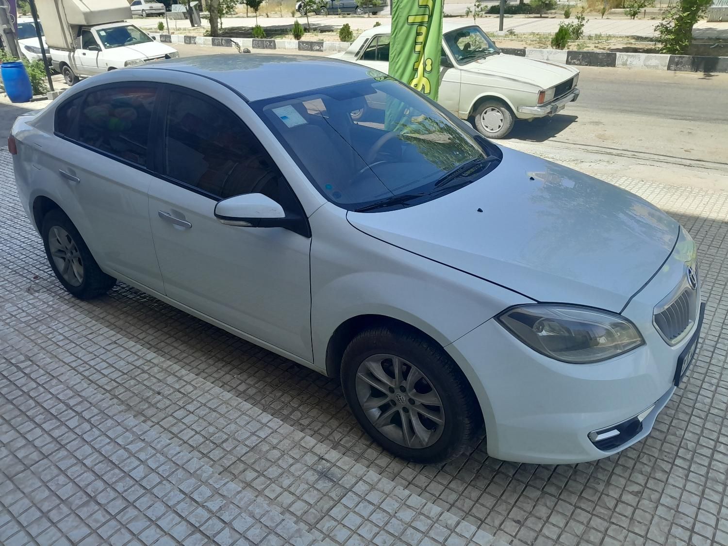 برلیانس H330 دنده‌ای 1500 - 2015
