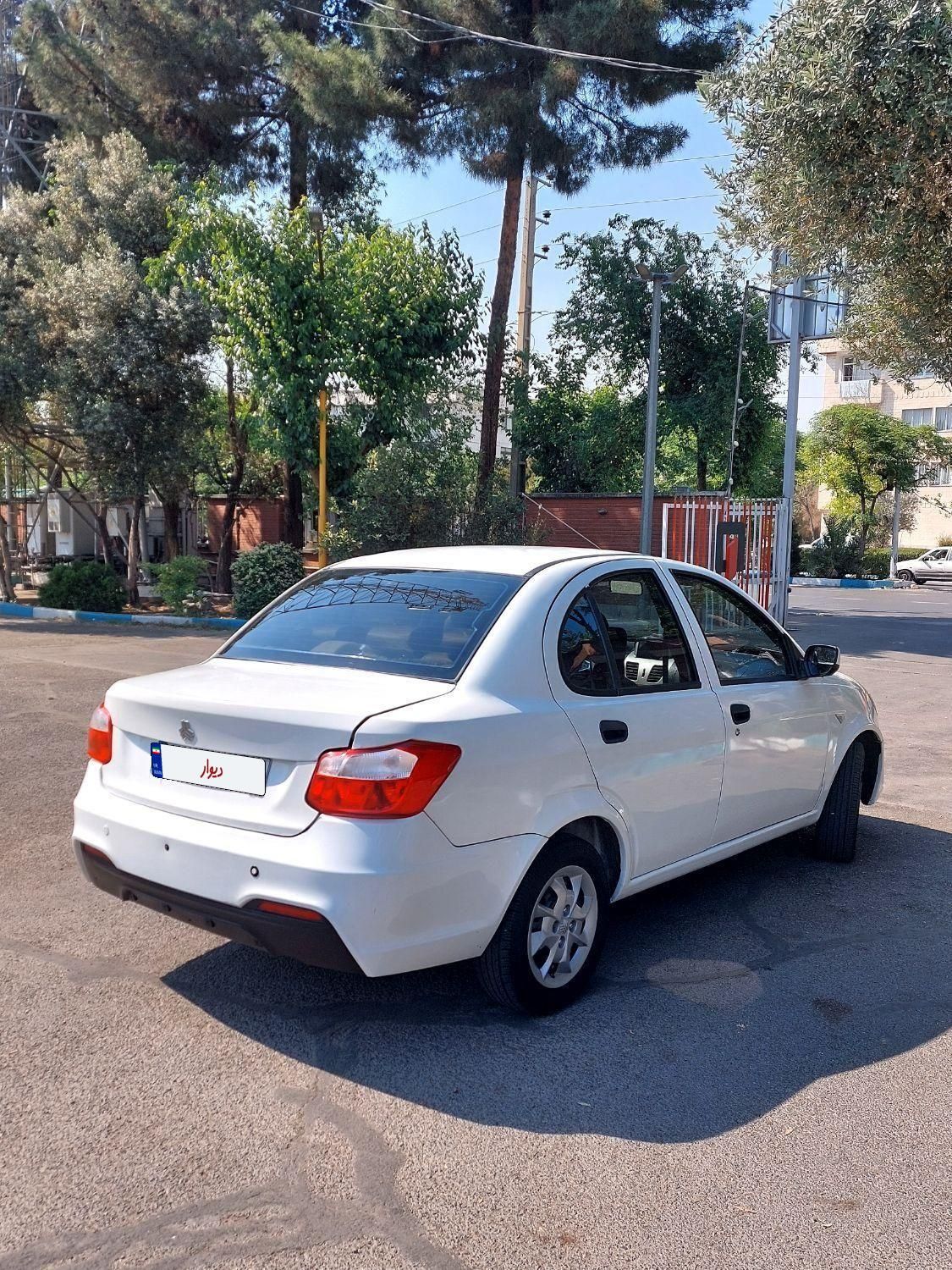 ساینا S دنده ای بنزینی - 1401