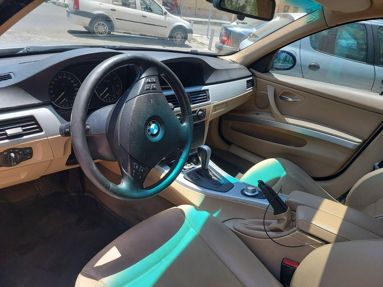 ب ام و سری 3 سدان 320i - 2006