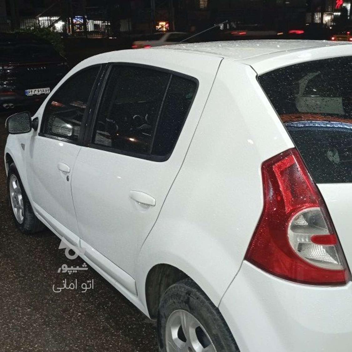 رنو ساندرو اتوماتیک - 1395