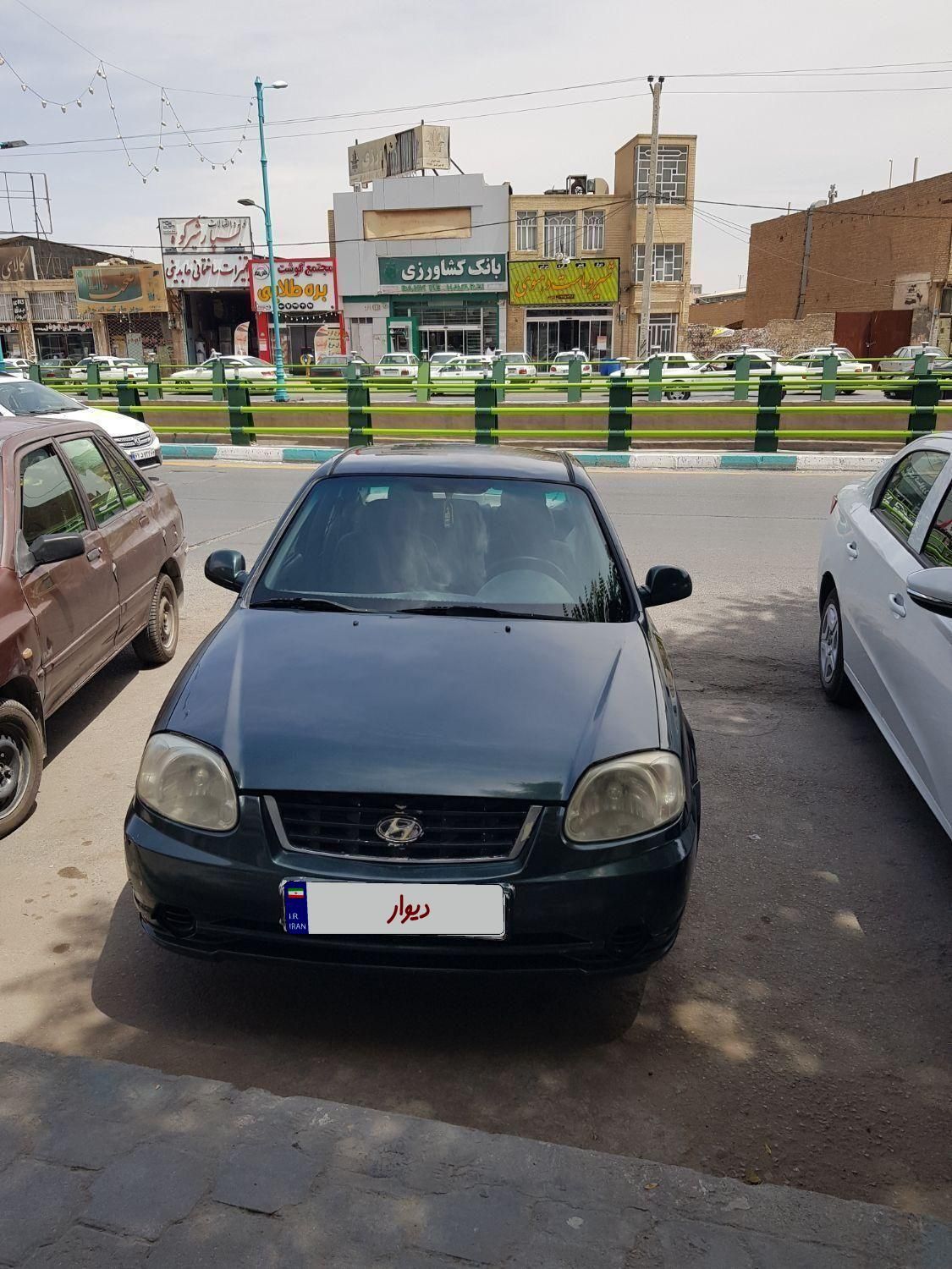 هیوندای ورنا دنده‌ ای - 2004