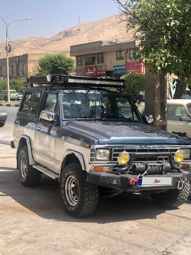نیسان پاترول دو درب دنده‌ای - 2000