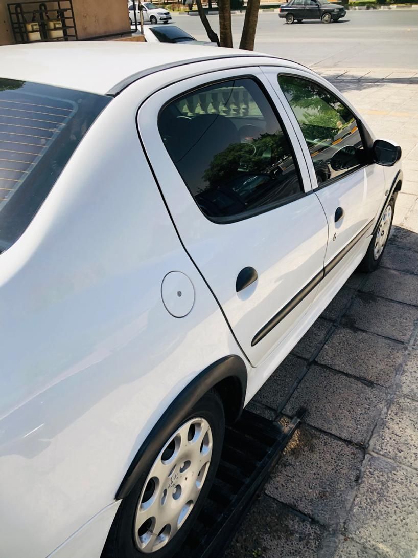 پژو 206 SD v8 - 1395