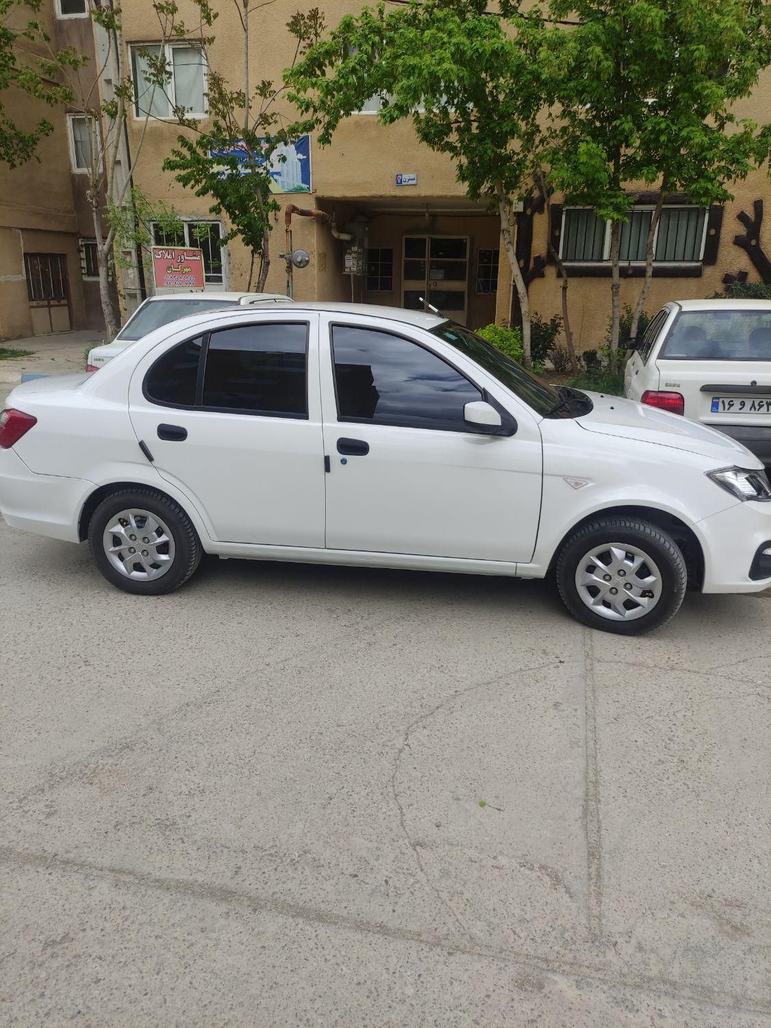 ساینا S دنده ای بنزینی - 1403
